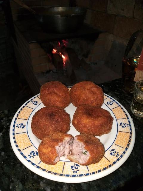 Bolinho De Linguica — foto enviada por cliente Lá da Roça